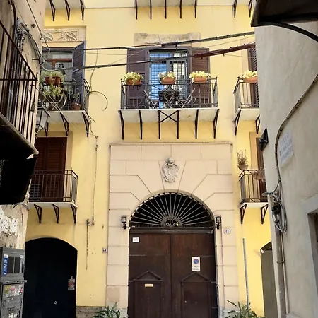 Casa Parlamento Palermo